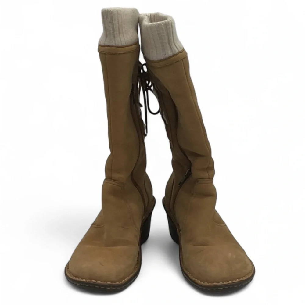 UGG Australia Skylair Women's Boots in chestnut